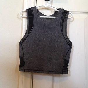 Lululemon crop top